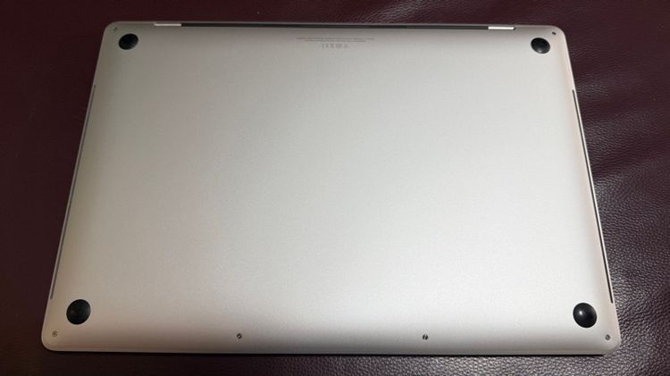 Macbook Pro 16 Touch Bar silver รูปที่ 8