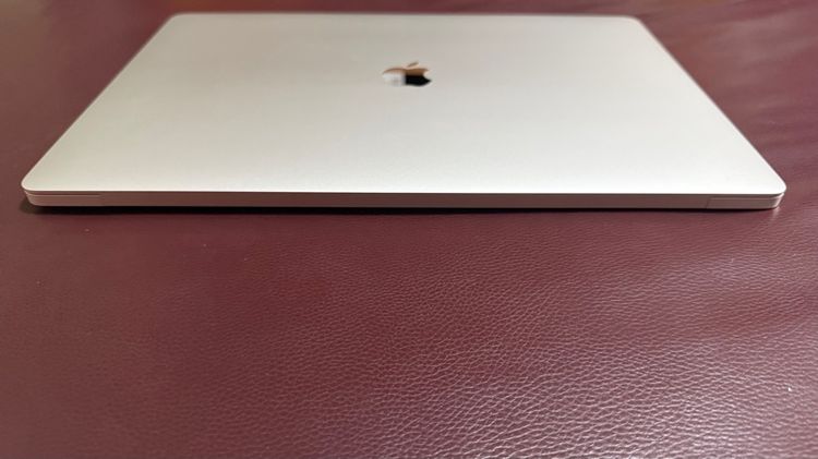 Macbook Pro 16 Touch Bar silver รูปที่ 5