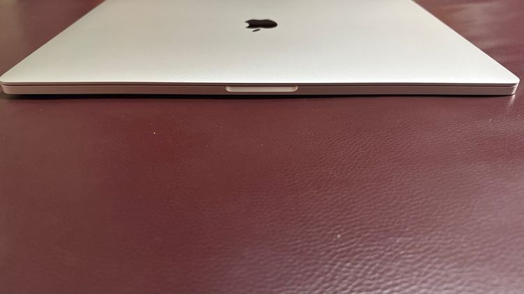 Macbook Pro 16 Touch Bar silver รูปที่ 4