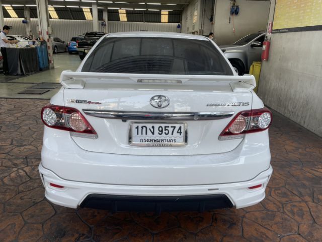 Toyota Altis 2012 1.8 TRD Sportivo Sedan เบนซิน ไม่ติดแก๊ส เกียร์อัตโนมัติ ขาว รูปที่ 4
