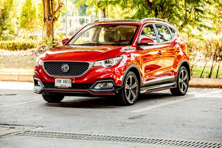 รถ MG ZS 1.5X+ Sunroof สี แดง