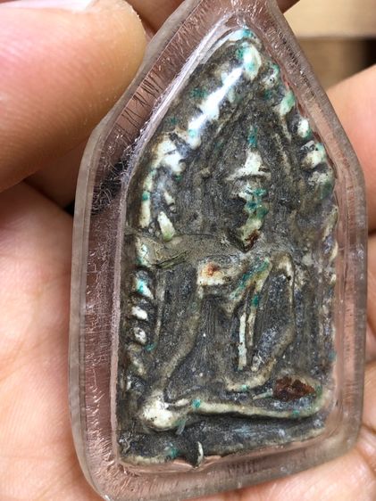 พระขุนเเผนกระเบื้องเคลือบ มีคราบสนิมเขียวลวดถักใช้งาน ซ่อมชำรุดเก่าๆโบราณ เนื้อเเกร่งเก่าผุกร่อนตามกาลเวลาเนื้อสวยมีเสน่  รูปที่ 4