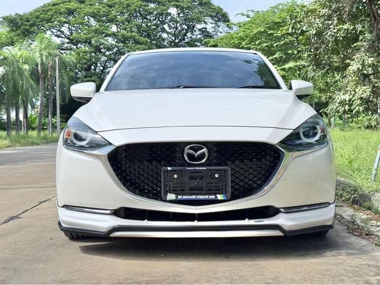 Mazda Mazda 2 2021 1.3 Skyactiv-G S Leather Sedan Sedan เบนซิน เกียร์อัตโนมัติ ขาว รูปที่ 2