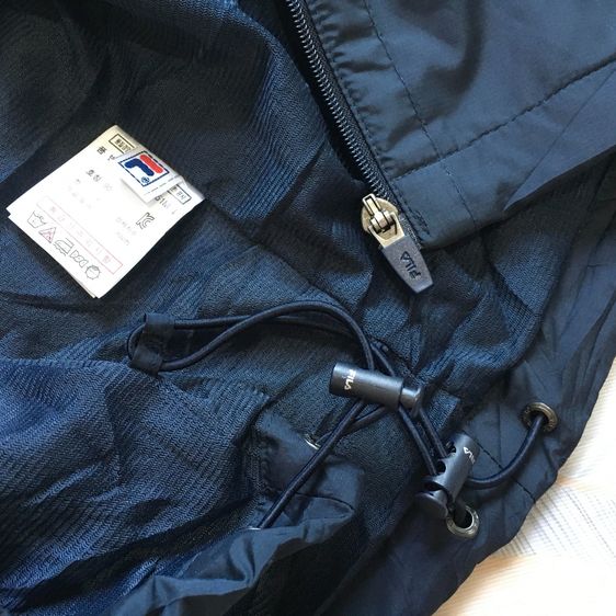 FILA เสื้อแจ็คเก็ต สีกรมท่า มือสองแท้ ดีไซน์สปอร์ต สภาพนางฟ้า ราคาคุ้มค่า รูปที่ 17