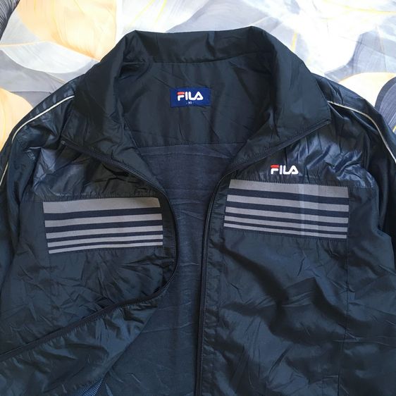FILA เสื้อแจ็คเก็ต สีกรมท่า มือสองแท้ ดีไซน์สปอร์ต สภาพนางฟ้า ราคาคุ้มค่า รูปที่ 4
