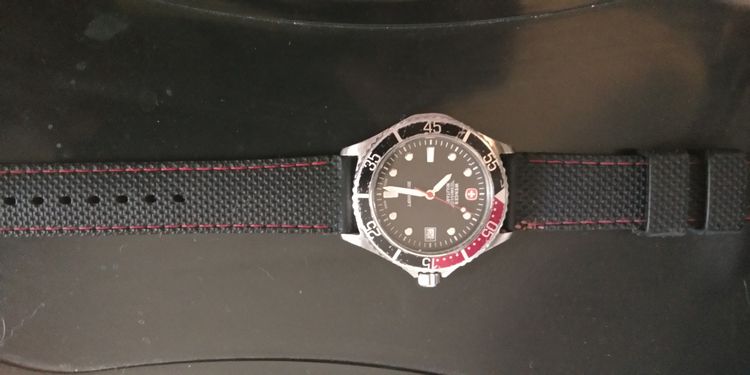 ขายนาฬิกา Wenger Swiss Military ของแท้  สภาพดี ขายราคาถูกๆ 1500 บาท เท่านั้น ไม่รวมค่าส่ง หรือต้องมารับของเองเท่านั้น  รูปที่ 4