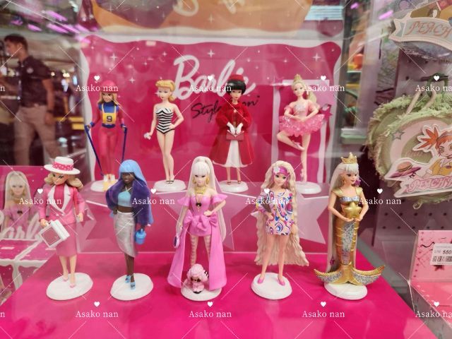 โมเดล Barbie Molly  Labubuดาว Crybaby  แบบเชคการด