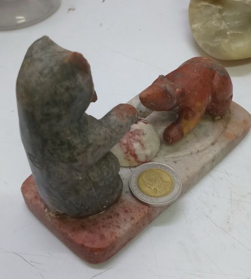 3003-หนูกับแมวเนื้อหินแกะ หลวงพ่อสนิท วัดลำบัวลอย ขนาดความกว้างสุด 5 นิ้ว สูงรวมประมาณ 4 นิ้ว รูปที่ 5