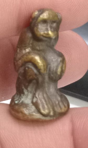 3007-เครื่องรางรูปหล่อลิงนั่ง เนื้อทองเหลืองเก่า ไม่ทราบที่ รูปที่ 15