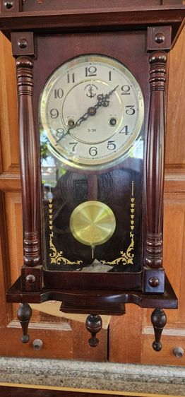 นาฬิกาแขวนไขลานโบราณ ตรา สมอ เดินดี ตีเสียงดีงกังวาล รูปที่ 3