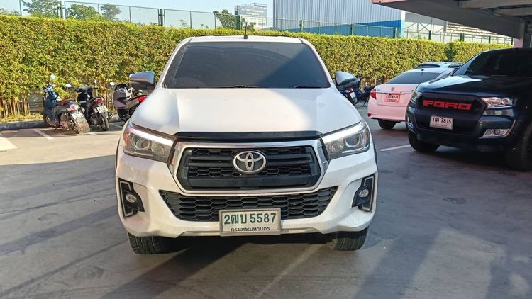 Toyota Hilux Revo 2018 2.4 E Pickup ดีเซล ไม่ติดแก๊ส เกียร์อัตโนมัติ ขาว รูปที่ 3