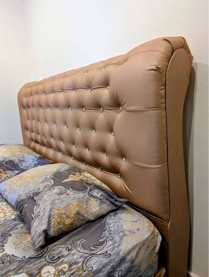 เตียง 6ฟุต หัวเตียงกระดุมเพชร รูปที่ 3