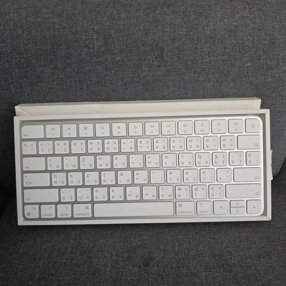 Apple Magic Keyboard - Thai คีย์บอร์ดไร้สาย by Studio7 สีขาว รูปที่ 4