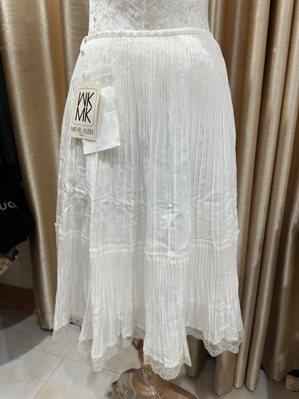 กระโปรงพลีท MK มือ2 ป้ายห้อย