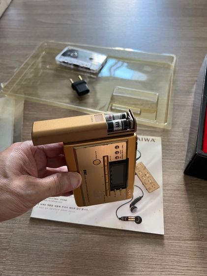 เครื่องเล่นเทปคลาสเสร็จ AIWA รูปที่ 11