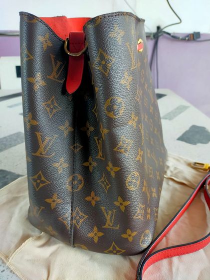  Louis Vuitton NeoNoé MM มือสองสีแดง มือ 2 รูปที่ 3