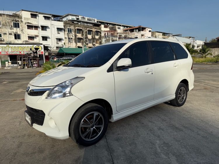 Toyota Avanza 2013 1.5 S Utility-car เบนซิน ไม่ติดแก๊ส เกียร์อัตโนมัติ ขาว รูปที่ 2