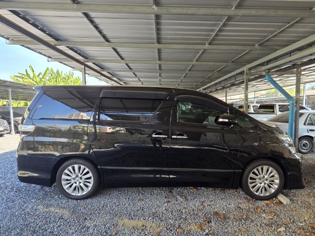 Toyota Vellfire 2012 2.4 V Van เบนซิน เกียร์อัตโนมัติ ดำ รูปที่ 2