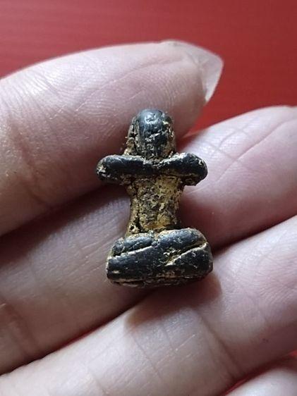 ปิดตาเนื้อไม้โพธิ์แกะ