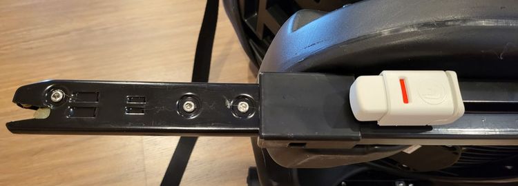 คาร์ซีทสำหรับเด็ก
ยี่ห้อ CAMERA
 รูปที่ 9