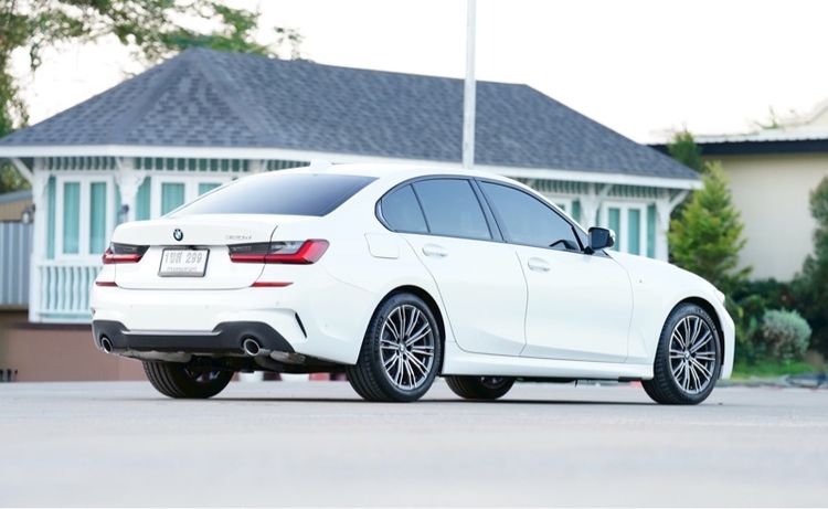 BMW Series 3 2021 320d Sedan ดีเซล เกียร์อัตโนมัติ ขาว รูปที่ 4