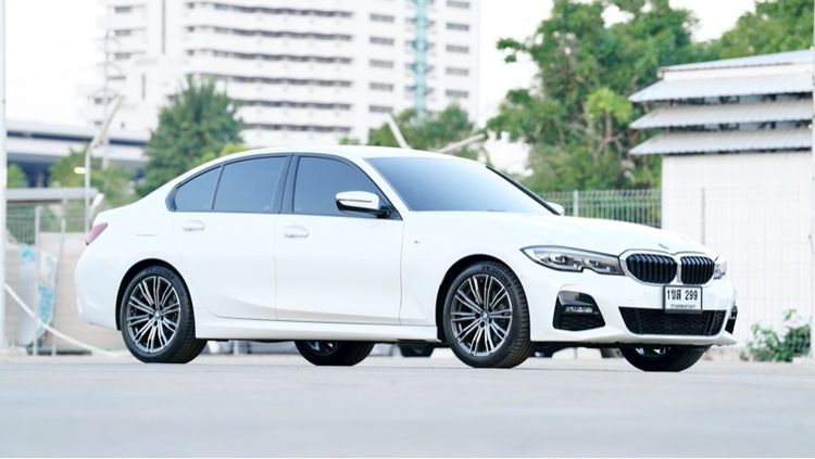 BMW Series 3 2021 320d Sedan ดีเซล เกียร์อัตโนมัติ ขาว รูปที่ 2
