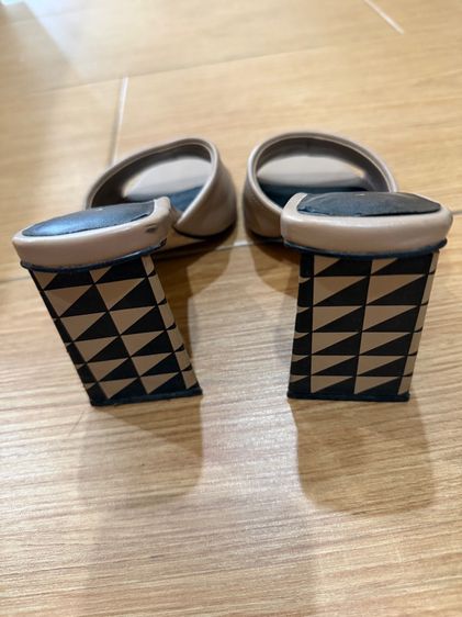 รองเท้า LYN รูปที่ 3