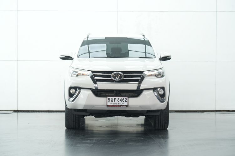 Toyota Fortuner 2015 2.4 V 4WD Utility-car ดีเซล ไม่ติดแก๊ส เกียร์อัตโนมัติ ขาว รูปที่ 3