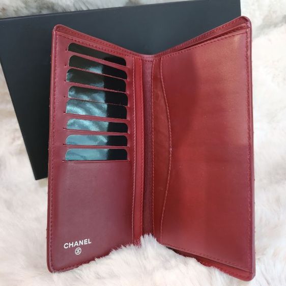 CHANEL Bi-fold Wallet Caviar Halo 18 
มือสอง ทรงดี หนังป่องสวย รูปที่ 3