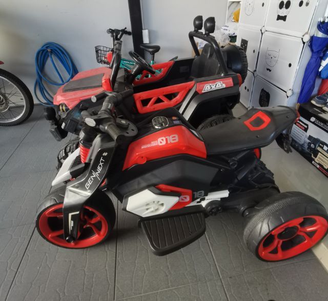 คันใหญ่​ใช้ใด้แต่ไม่มีรีโมทขาย1500บาทมีสายชาร์จ​
มอเตอร์​ไซ​ ใช้ใด้แต่แบตเตอรี่​เสื่อม(ซื้อแบตเตอรี่​ใหม่200กว่าบาทขาย1300บาทมีสายชาร์จ​ รูปที่ 2