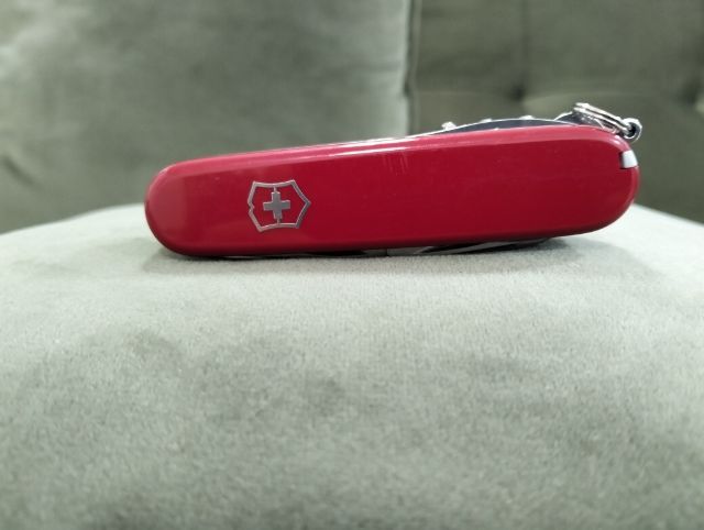 Victorinox Climber 91mm.มีดสวิสแท้มือสองสภาพสวย14ฟังก์ชั่นการใช้งานเครื่องมือสวยครบคมเดิมประกับแน่นกระชับแหนบไม้จิ้มฟันครบ รูปที่ 3