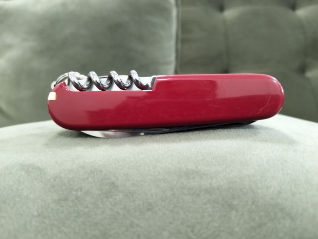 Victorinox Climber 91mm.มีดสวิสแท้มือสองสภาพสวย14ฟังก์ชั่นการใช้งานเครื่องมือสวยครบคมเดิมประกับแน่นกระชับแหนบไม้จิ้มฟันครบ รูปที่ 4