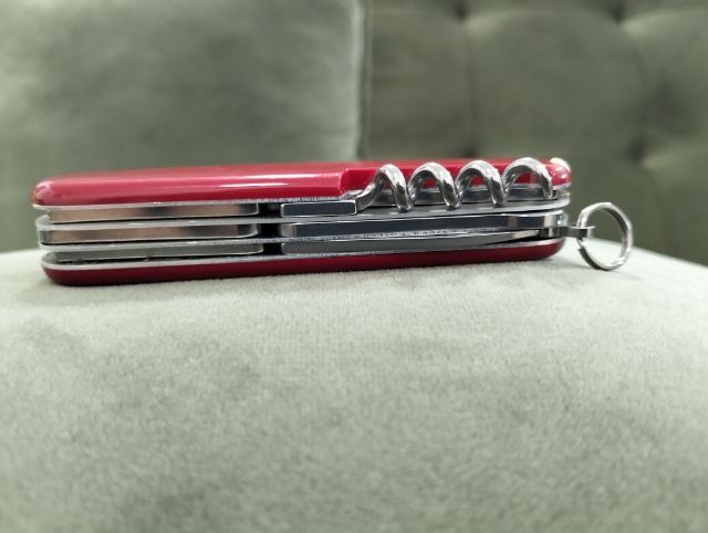 Victorinox Climber 91mm.มีดสวิสแท้มือสองสภาพสวย14ฟังก์ชั่นการใช้งานเครื่องมือสวยครบคมเดิมประกับแน่นกระชับแหนบไม้จิ้มฟันครบ