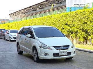 MIKTSUBISHI  SPACE WAGON 2.4 GT รถบ้านแท้ ไมล์น้อย