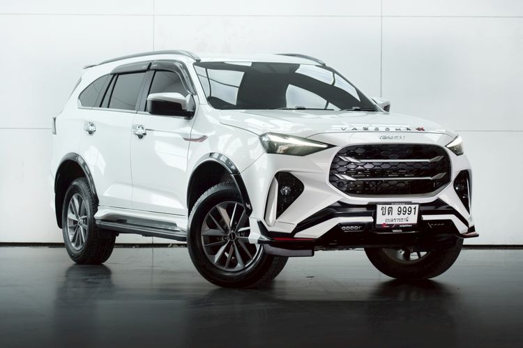 รถ Isuzu MU-X 3.0 Phantom Collection Ultimate สี ขาว