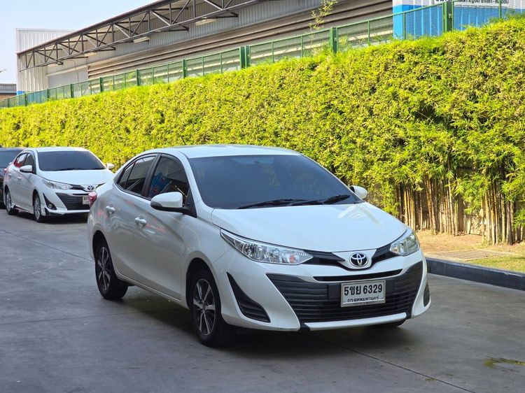 Toyota Yaris ATIV 2019 1.2 E Sedan เบนซิน ไม่ติดแก๊ส เกียร์อัตโนมัติ ขาว