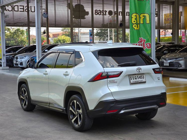 Toyota Yaris Cross 2023 1.5 HEV Premium Sedan เบนซิน ไม่ติดแก๊ส เกียร์อัตโนมัติ ขาว รูปที่ 4