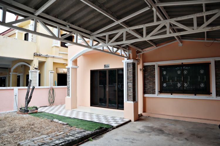 ขายบ้านด่วน หมู่บ้านแสนปรีดา 7 ใกล้ตลาดนัดสนามบินเครือสหพัฒน์ ศรีราชา รูปที่ 3