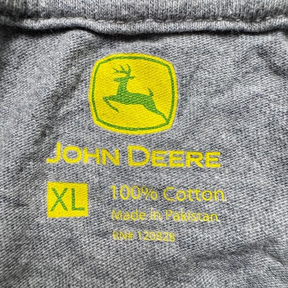 เสื้อยืดกระเป๋าหน้า John Deere Size XL  รูปที่ 2