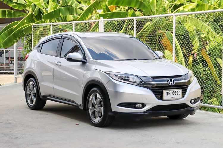 รถ Honda HR-V 1.8 E สี เทา