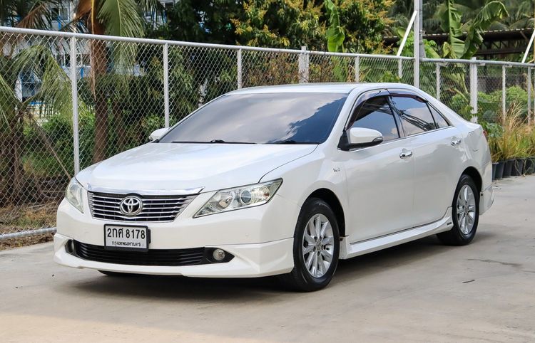Toyota Camry 2013 2.0 G Sedan เบนซิน ไม่ติดแก๊ส เกียร์อัตโนมัติ ขาว รูปที่ 2