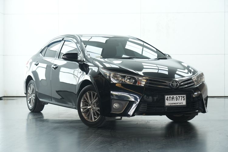 รถ Toyota Altis 1.6 G สี ดำ