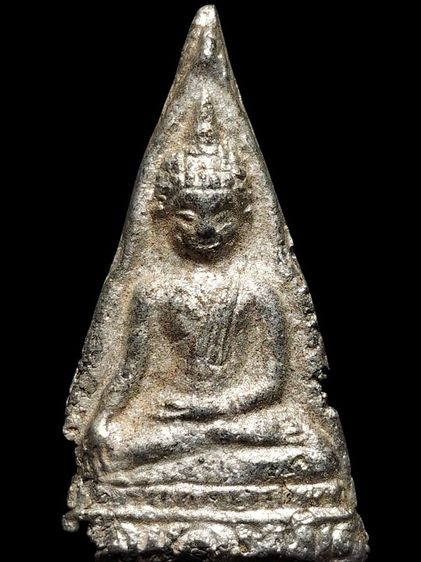 พระท่ามะปรางเนื้อชินเงินสุโขทัยครับ