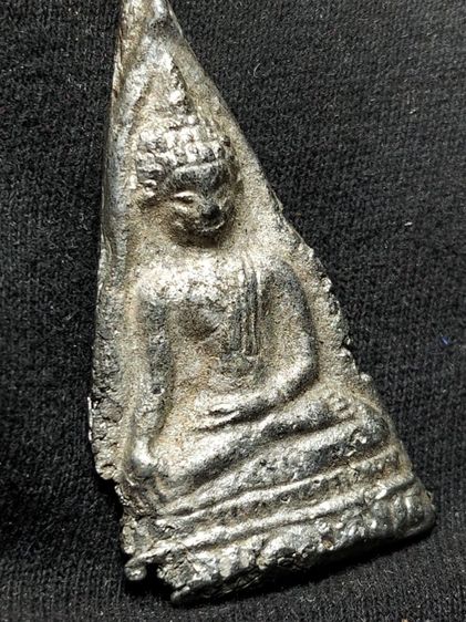 พระท่ามะปรางเนื้อชินเงินสุโขทัยครับ รูปที่ 14