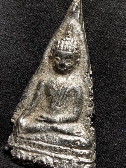 พระท่ามะปรางเนื้อชินเงินสุโขทัยครับ รูปที่ 15