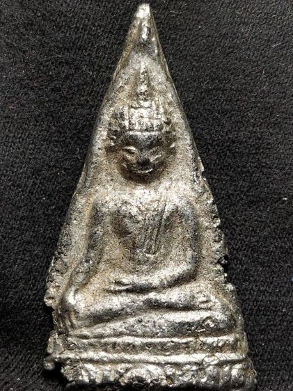 พระท่ามะปรางเนื้อชินเงินสุโขทัยครับ รูปที่ 17