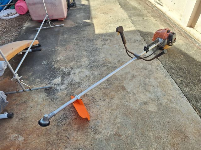 ขายเครื่องตัดหญ้า 1200 บาท