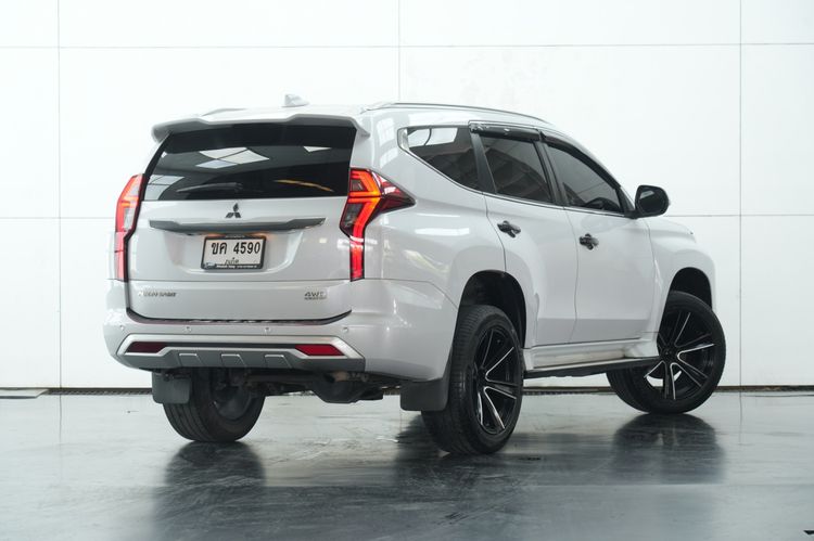 Mitsubishi Pajero Sport 2019 2.4 GT Premium Utility-car ดีเซล ไม่ติดแก๊ส เกียร์อัตโนมัติ ขาว รูปที่ 4