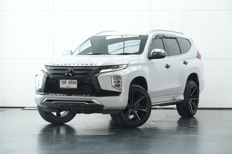 Mitsubishi Pajero Sport 2019 2.4 GT Premium Utility-car ดีเซล ไม่ติดแก๊ส เกียร์อัตโนมัติ ขาว รูปที่ 2