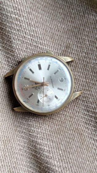 ขาว ทองเหลือง นาฬิกาวินเทจ